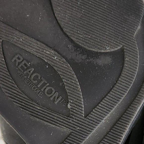 Kenneth Cole Wedge Sandal - Picture 3 of 3